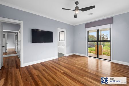 LUXURIOUS COUNTRY LIVING - Photo 5