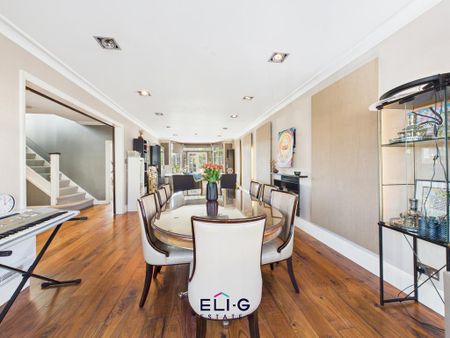 4 bedroom detached house to rent - Photo 3