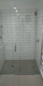 Charming Two-Bedroom Apartment in Prime Takapuna Location - Photo 3