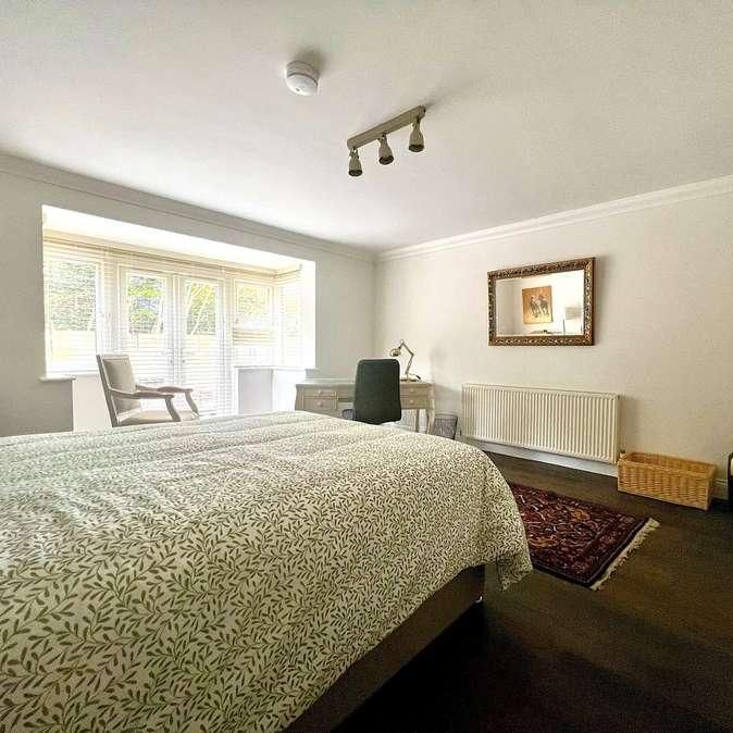 Longmoor Road, Liphook, Hampshire, GU30 - Photo 1