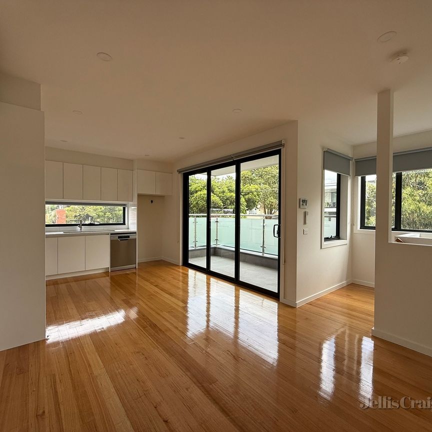 1/79 Summerhill Road, Reservoir VIC 3073 - Townhouse For Rent | Domain - Photo 1