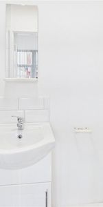 1 bedroom property to rent - Photo 4