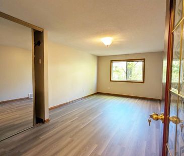 For Lease - 4 Albert Street Unit# 106, Cambridge, Ontario - Photo 3