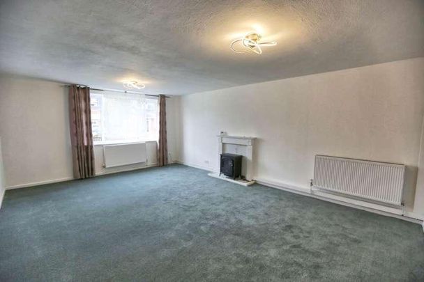 Woodsmoor Lane, Stockport, SK2 - Photo 1