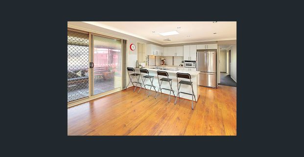 Beautiful & Spacious House !!! - Photo 1