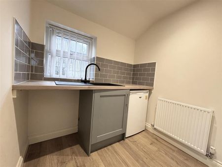 2 bedroom terraced house to rent - Photo 3