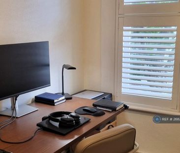 4 bedroom terraced house to rent - Photo 5