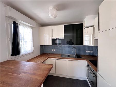 4 pièces - 69,75 m² - 3ème étage - Colocation non autorisée - Photo 2