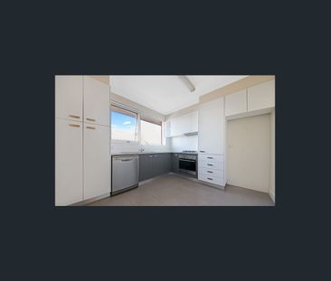 Sunlit Space in the Heart of Prahran - Photo 6