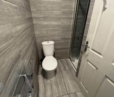 Studio to rent - Photo 6