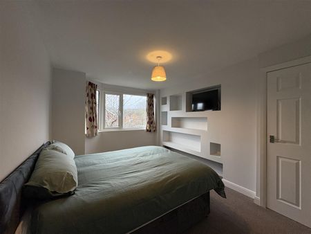 To Let 4 Bed House - Semi-Detached Hafod Park, Mold PCM £1,150 pcm - Photo 5