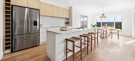 Premium & Brand New! - Photo 5