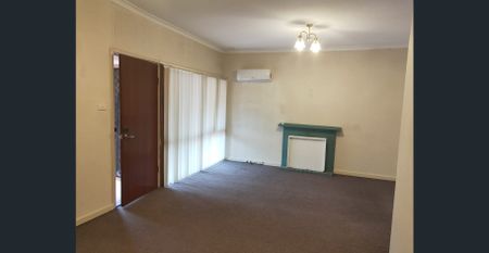 CLOSE TO THE HEART OF MORLEY - Photo 5