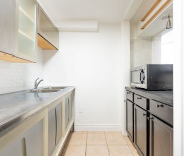 For Lease - 674 Abana Road, Mississauga, Ontario - Photo 1