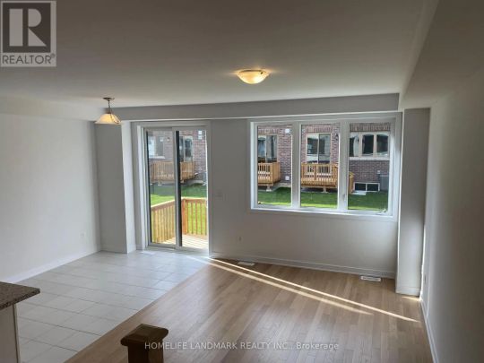 36 JOHN CANNING WAY E - Photo 1