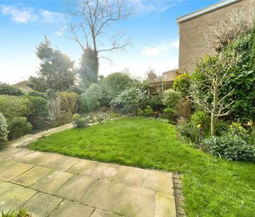 3 bedroom detached house to rent - Photo 4