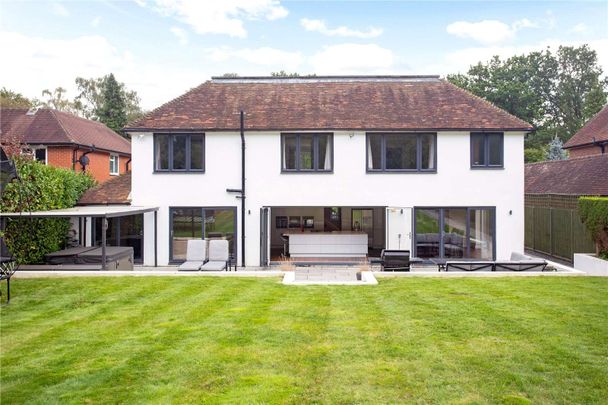 Beautiful family home in a sought after area of Virginia Water - Photo 1