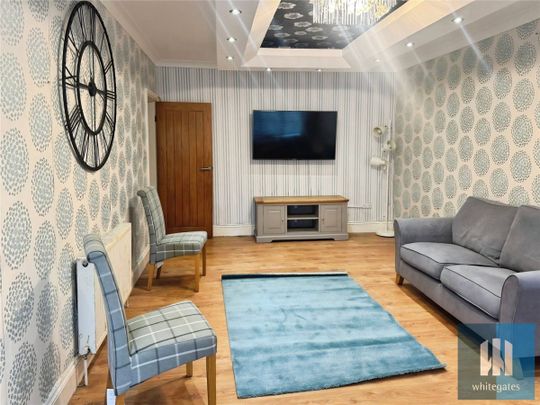 Cross Lane, Newsome, Huddersfield, HD4 - Photo 1