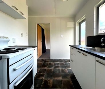 52 Bayly Street, Waitara, Unit 2 - Photo 5