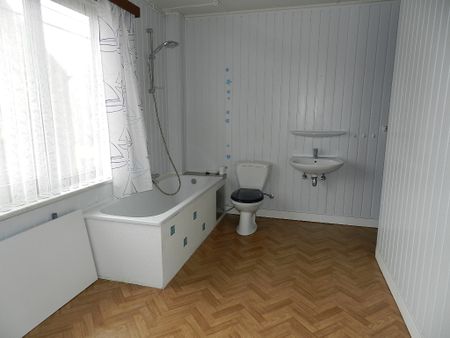 Zillebeke: ruime woning met garage en tuin. - Photo 5