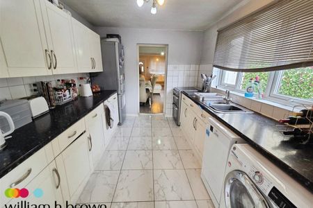 London Road - Photo 4