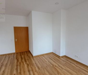 Pronájem bytu 3+kk 85 m² - Fotografie 4