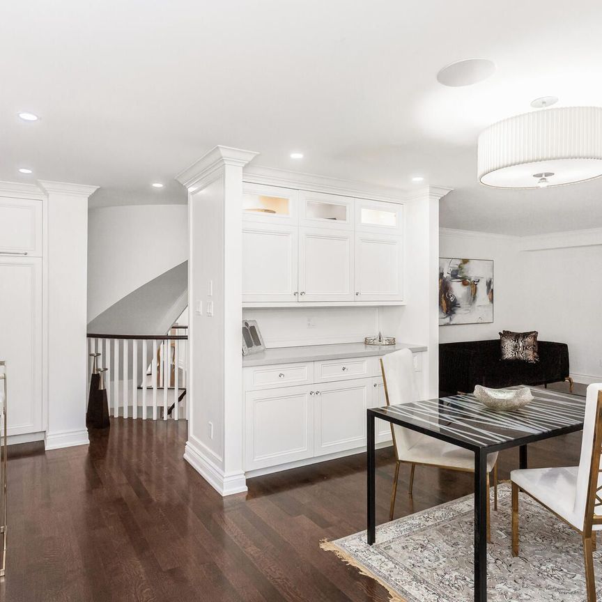 For Lease - 2192 Oakmead Boulevard, Oakville, Ontario - Photo 1