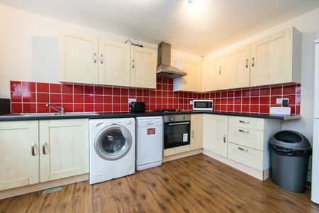 Kelso Heights, Hyde Park, Leeds - Photo 4