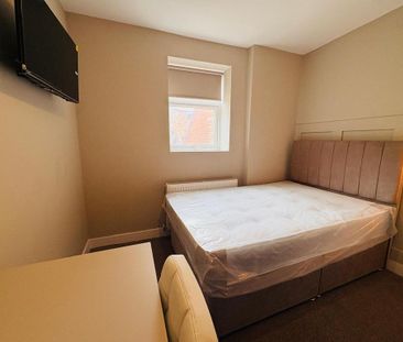 1 bedroom house of multiple occupation to rent - Photo 2