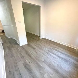 HOMA 3 1/2 complètement rénové à neuf! - Photo 2