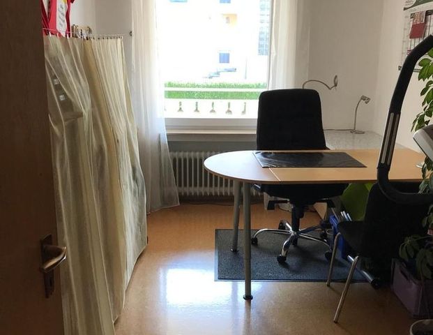 Helle 5-Zimmer-Wohnung mit Balkon und Garten in Baltringen - Foto 1