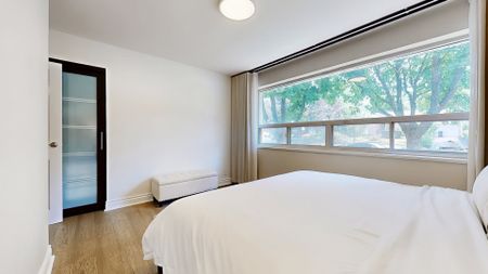 For Lease - 30 Paperbirch Drive, Toronto, Ontario - Photo 3