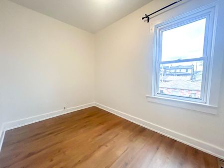 For Lease - 278 McRoberts Avenue, Toronto, Ontario - Photo 4