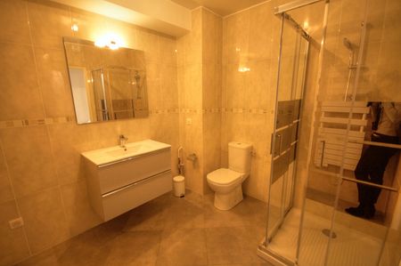 Location Appartement 1 pièce 34m² - Photo 2