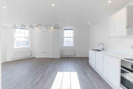 2 Bedroom Flat - Photo 4