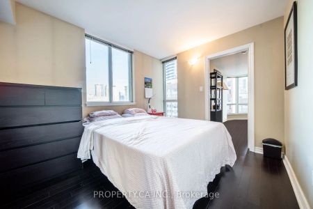 38 Elm Street #1410 - Photo 5