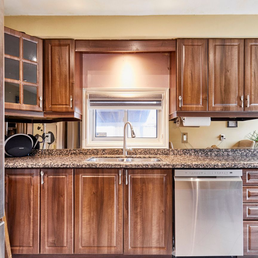 For Lease - 51 Nahanni Terrace Unit# Main & Upper, Toronto, Ontario - Photo 1