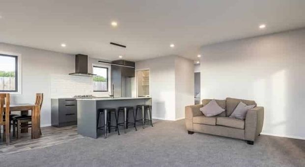 CLIFTON - 2 BEDROOMS - Photo 1