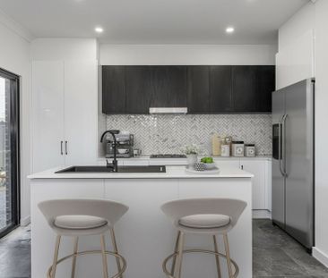 Modern Home - Photo 6