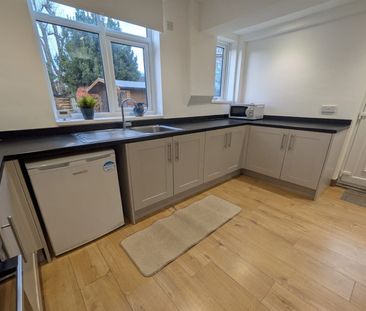 Cator Lane, Chilwell, NG9 4AY - Photo 3