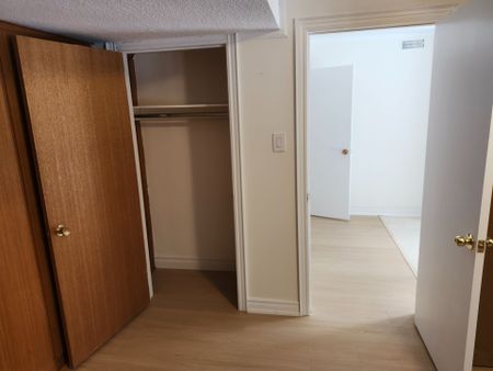 For Lease - 11 Warlock Crescent Unit# Basement, Toronto, Ontario - Photo 3