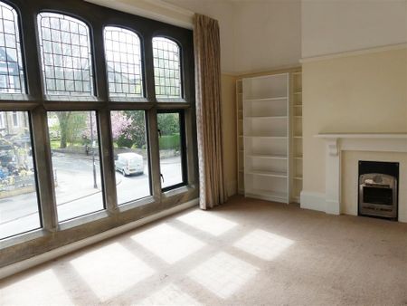 3 bedroom apartment to rent - Photo 2