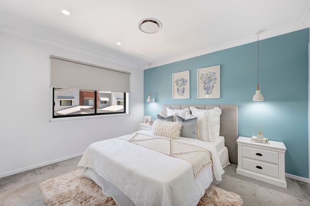 Modern Townhouse Living in the Heart of Eight Mile Plains - Photo 1