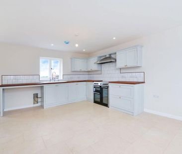 4 bedroom terraced house to rent - Photo 4
