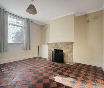 2 bedroom end of terrace house to rent - Photo 1