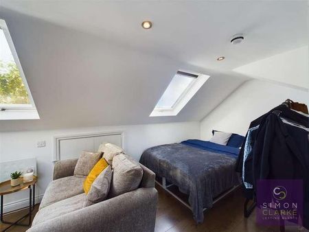 High Road, North Finchley, (inc W/rates), N12 - Photo 3