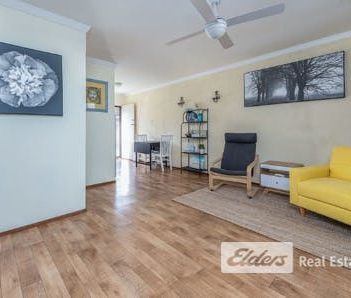 Coastal Living!! - Photo 2