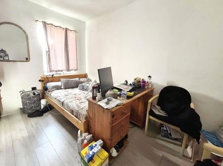 4 bedroom terraced house to rent - Photo 5