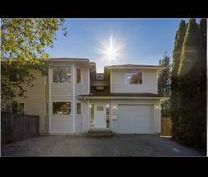 2 Bedroom Suite Furnished - Brackendale - Photo 3