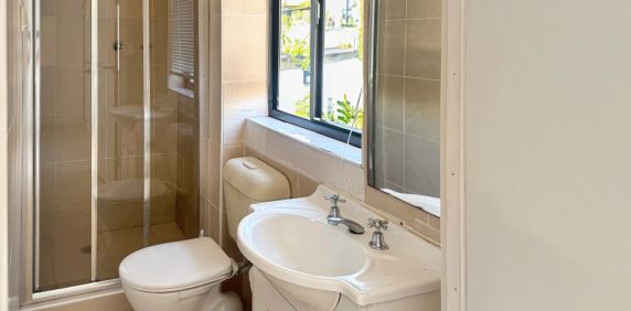 Studio Living Made Simple - Photo 2